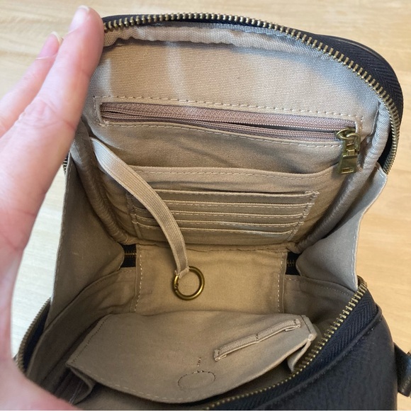 Minooy Black Leather “Naya” Crossbody Bag - Picture 8 of 15